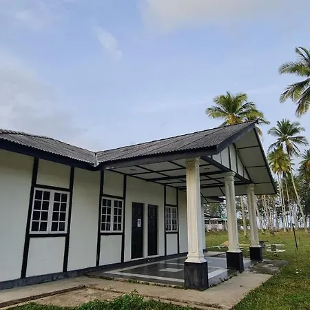 The Saddle Resort Kuantan Exterior photo